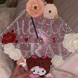 Hello kitty graduation cap